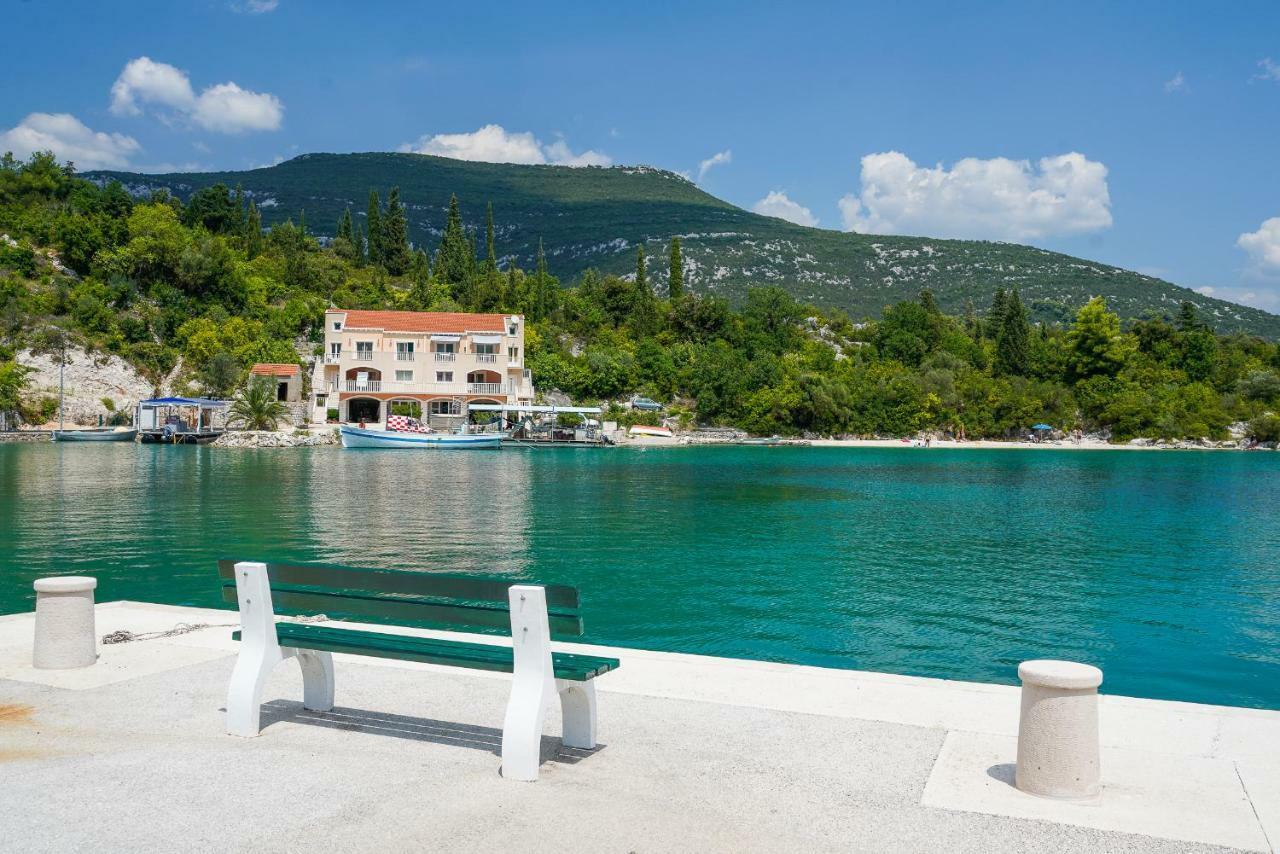 Apartmani Ponta Ston Exterior photo