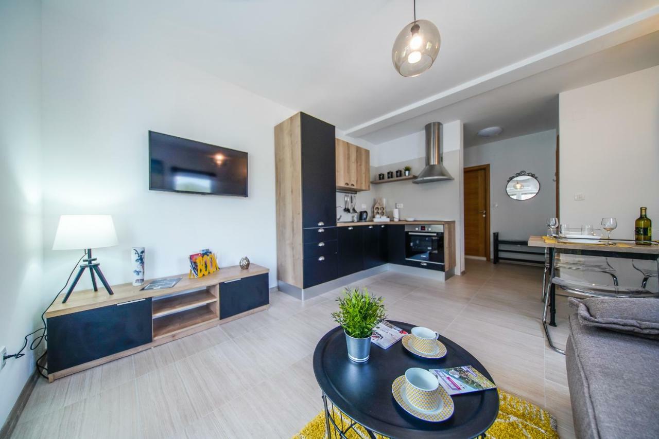 Apartmani Ponta Ston Exterior photo
